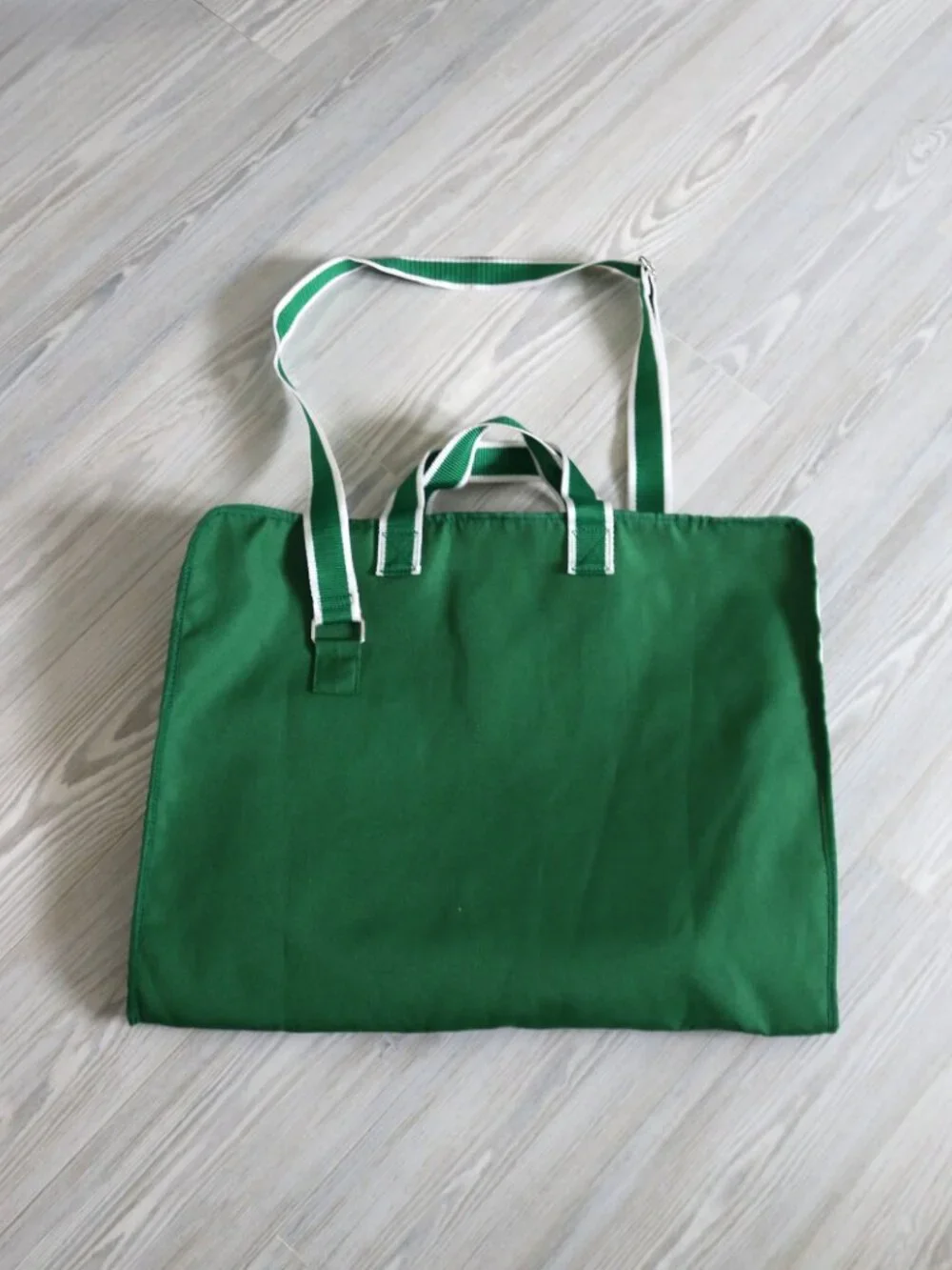 LACOSTE Green Garment Bag Zip & Carry Weekender Bag 34